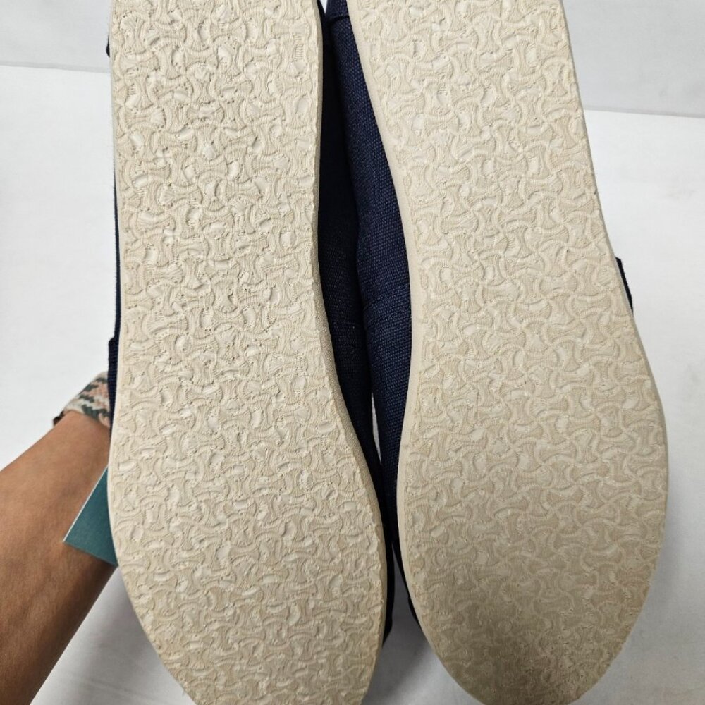 TOMS Women's Classic Canvas - Navy - New - Picture 6 of 6